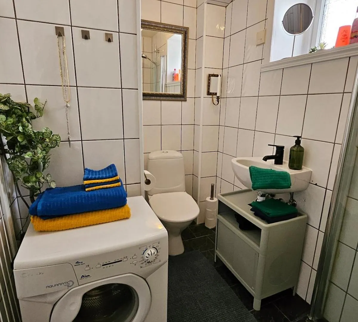 Home Is Where Your Heart Is! Bergen Apartment